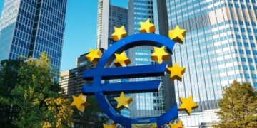 Европ эдийн засгийн том цохилтод бэлдэж байна