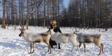 ЦАГ АГААР: Баруун болон төвийн аймгуудын нутгаар бороо, цас орно