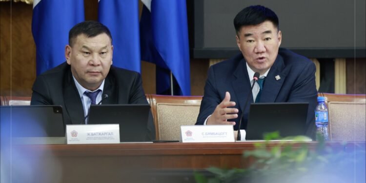 МАН-ын бүлэг: АИ-92 шатахууны 42 хоногийн нөөцтэй байна