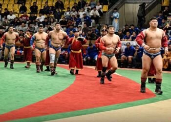 Архангайн хүчтэнүүд “Алтан цом”-ын финалд шалгарлаа