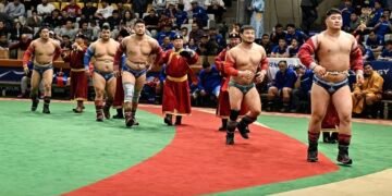 Архангайн хүчтэнүүд “Алтан цом”-ын финалд шалгарлаа