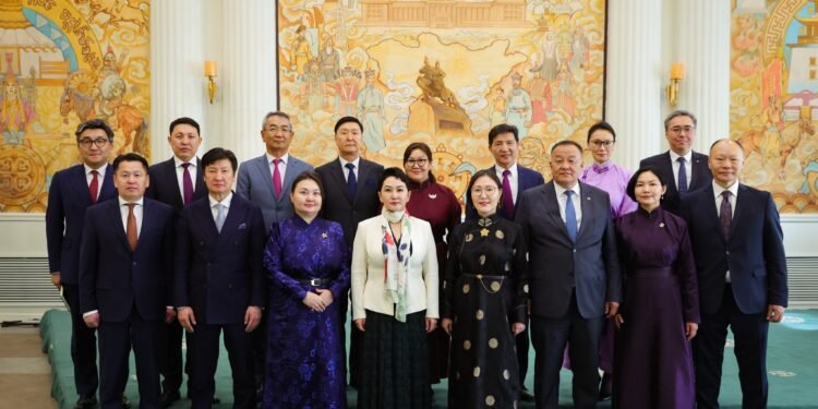 Гадаад улсад суух Элчин сайд нартай “Хариуцлага, үр дүн”-гийн гэрээ байгуулав