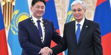 АЙЛЧЛАЛ: У.Хүрэлсүхийг Казахстан улсын төрийн дээд “Алтан бүргэд” одонгоор шагнав