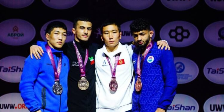 ААШТ-2026: Эрэгтэй тамирчид гурван медаль хүртлээ