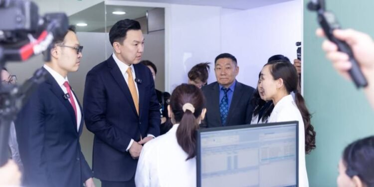 Эмч, ажилчдын цалингийн нэмэгдлийг шинэчилсэн суурь цалингаас тооцож олгоно