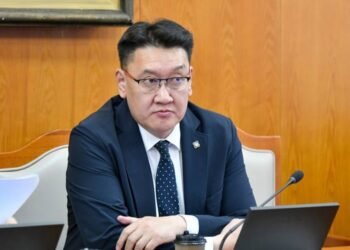 Б.Жавхланг УИХ-ын Төрийн байгуулалтын байнгын хорооны даргаар сонгохыг дэмжив