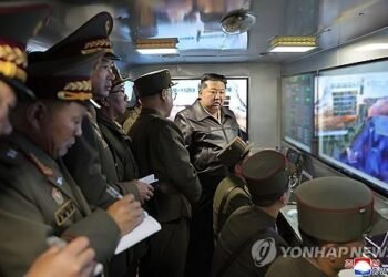 Хойд Солонгос кластер бөмбөг туршжээ