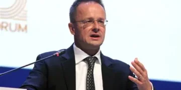 Сийярто: Оростой харилцаа тогтоосондоо харамсдаггүй