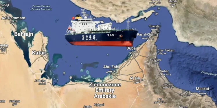 Иран “Ормузын хоолойг нээсэн” гэж мэдэгдсэн ч…