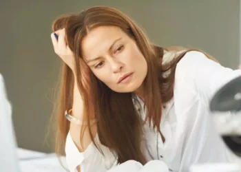 Яагаад зарим хүмүүс байнга ядарч, сульддаг вэ?