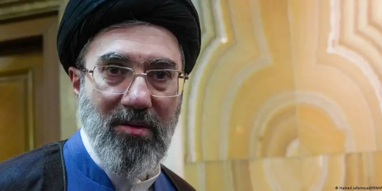 Ираны шинэ дээд удирдагч Можтаба Хаменеи комд орсон уу?