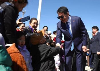 Багануур дүүрэг аж үйлдвэржсэн, Улаанбаатарын төвлөрлийг сааруулсан хот болно