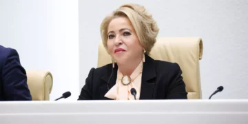 Матвиенко: Зеленскийг шударга шүүхээр шүүх ёстой