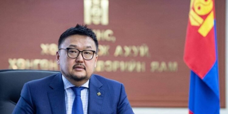 “100 мянган ам.доллароос дээш үнэтэй автомашинд 33 хувийн татвар ногдуулахаар тусгасан”