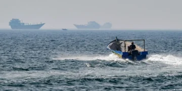 Иран Улаан тэнгисийг хаана гэж заналхийлэв